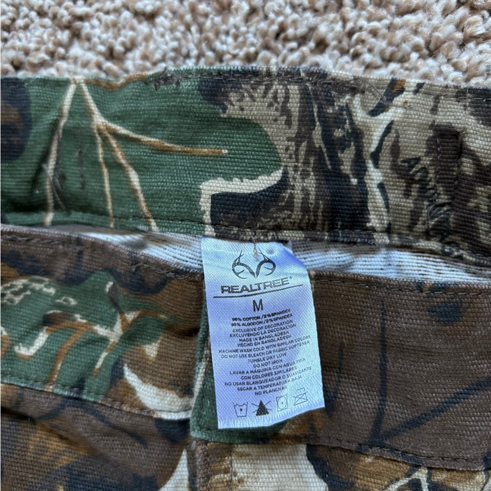 Realtree Camo Cargo Pants - Picture 5 of 6